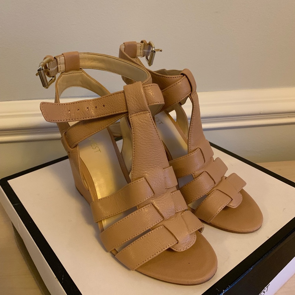 Mini or maxi great compliment to your outfit